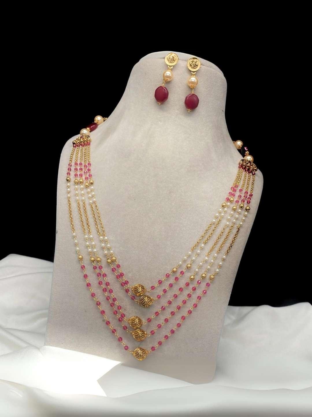 Ishhaara Green Kundan Beads Necklace