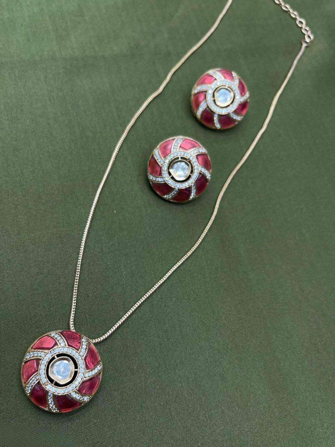 Ishhaara Moissanite Polki Pendant With Uncut Stones Pendant Set