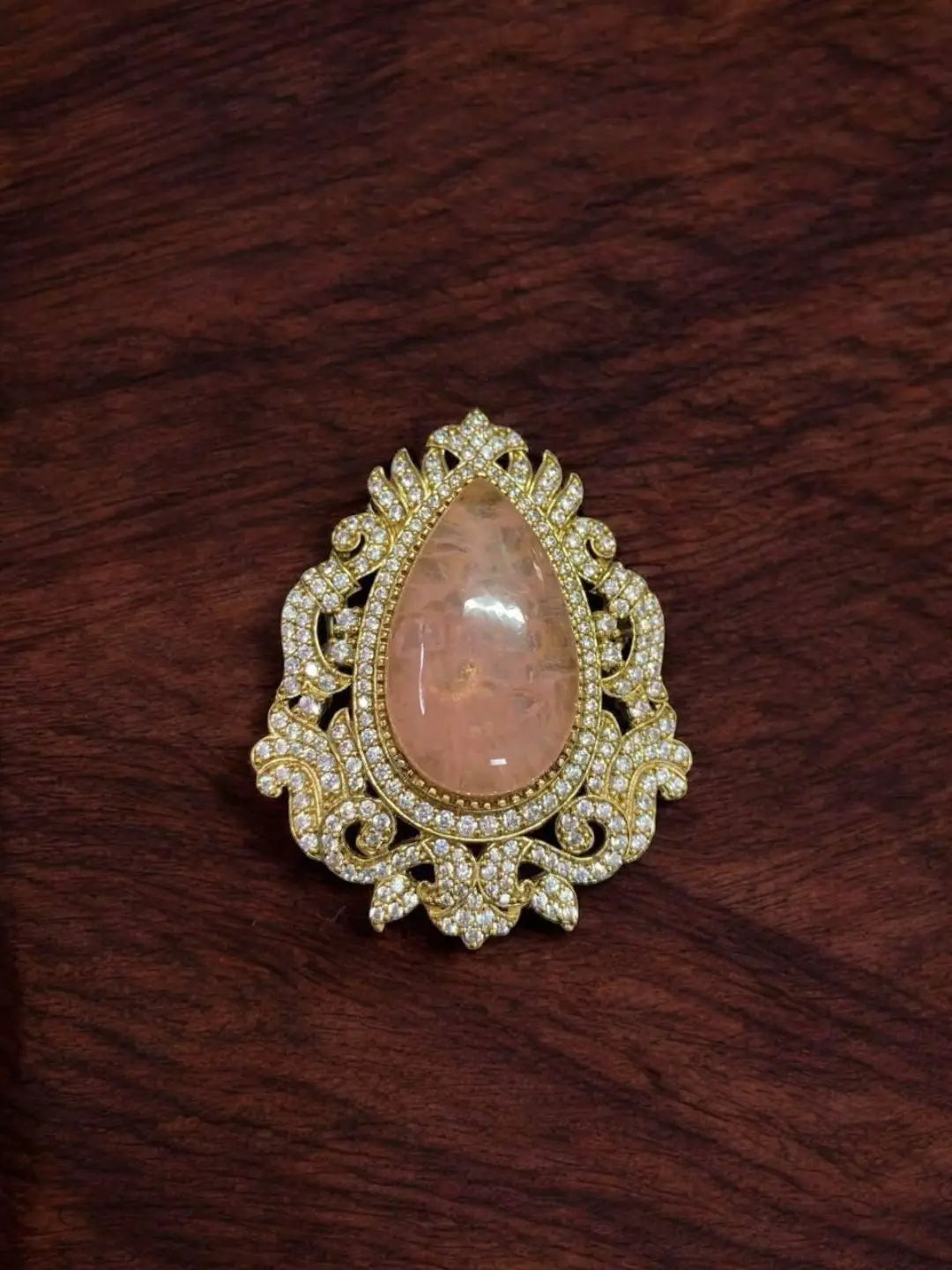 Ishhaara Green Regal Leaf Shaped Brooch