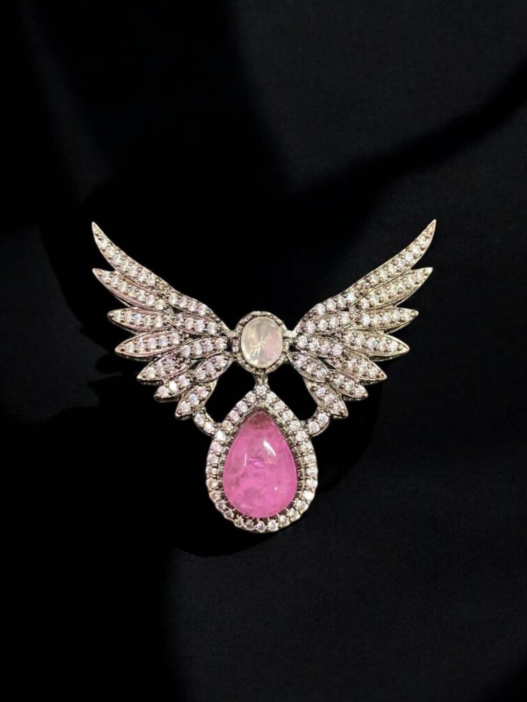 Ishhaara Pink Round Cut Emerald Diamond Butterfly Shape Brooch