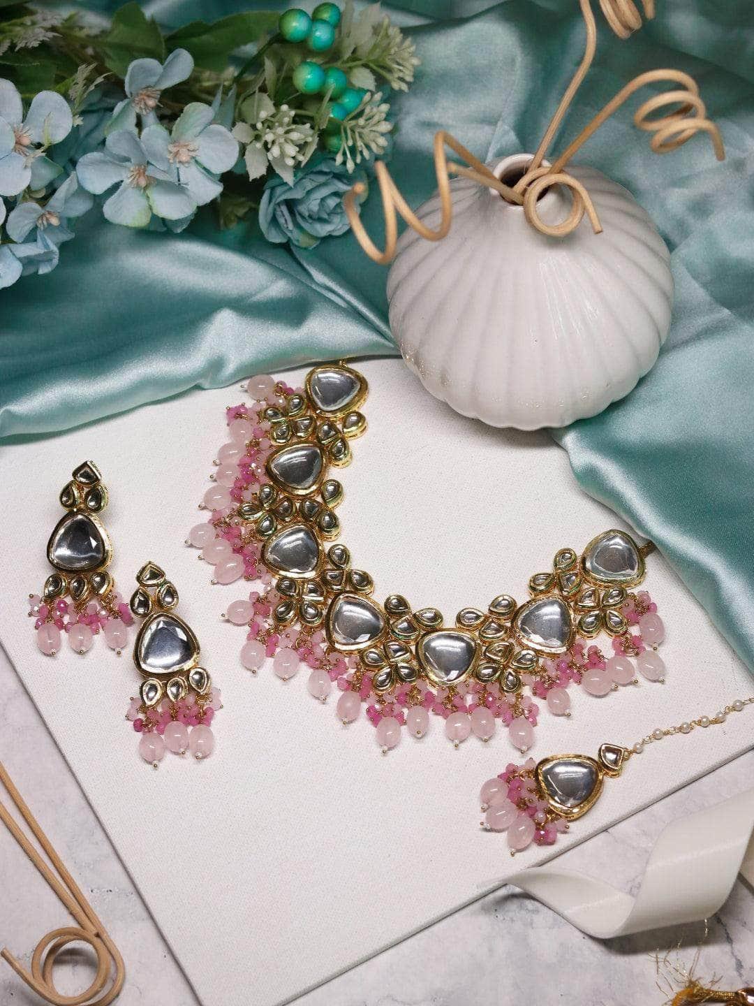 Ishhaara Triangular Kundan Pastel Set