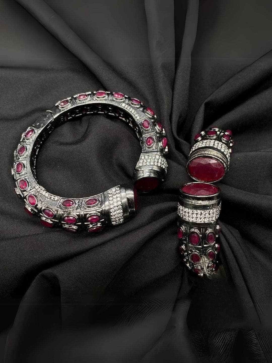 Ishhaara Victorian Openable Kada