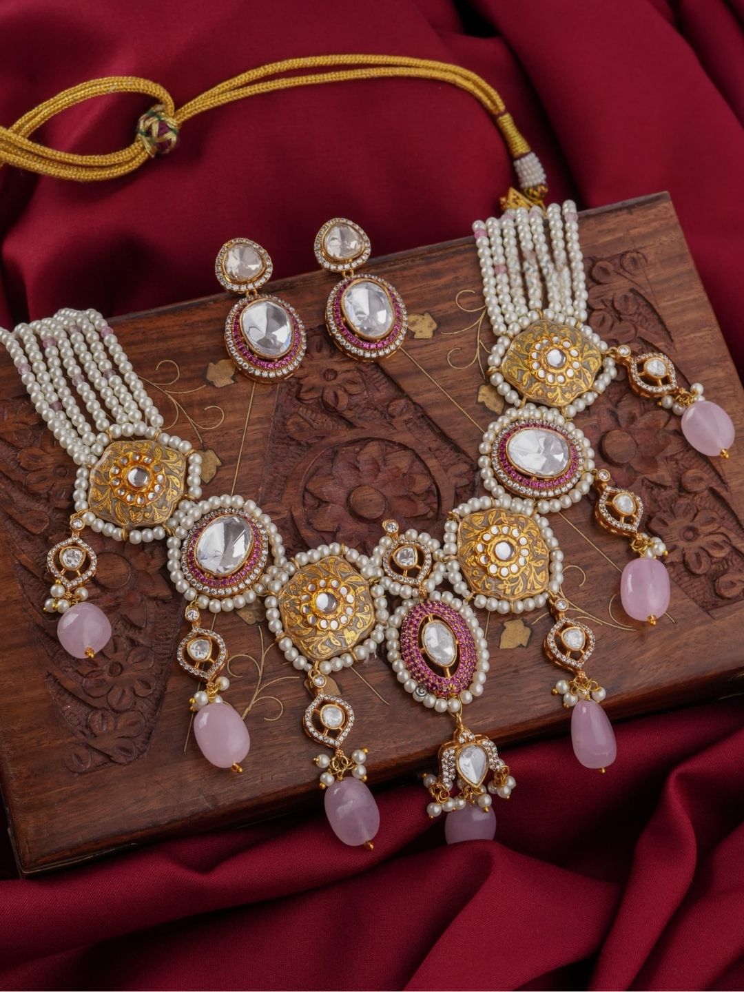 Ishhaara Pota Stone And Pearls Meenakari Necklace Set