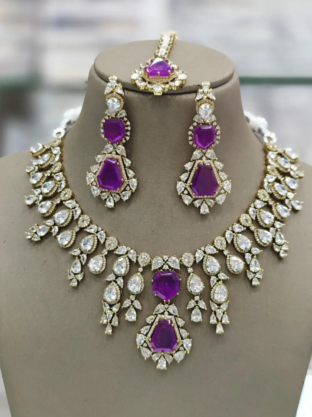 Ishhaara Purple Doublet Moissanite Polki Kundan Necklace