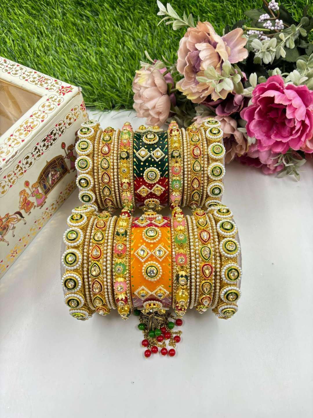Ishhaara Rajwadi Multicolor Seap Chooda