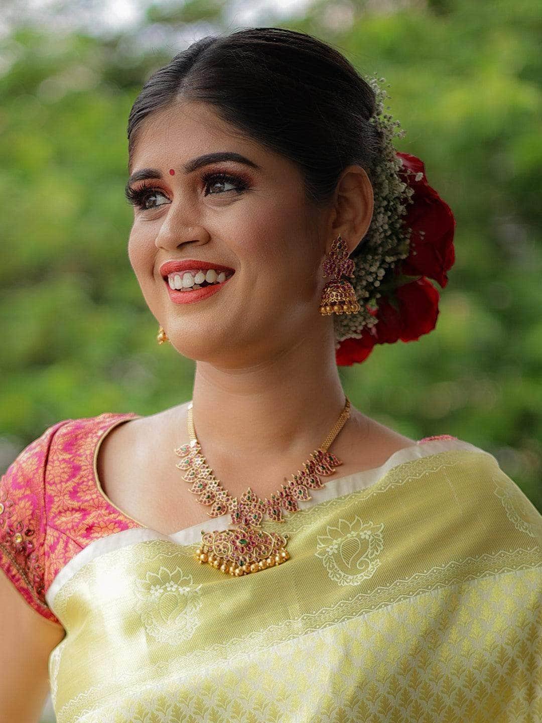 Ishhaara Real Kemp Studded Mango Necklace Set