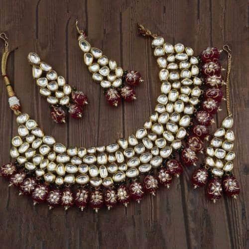 Ishhaara Abstract Kundan Choker Necklace Set With Precious Beads