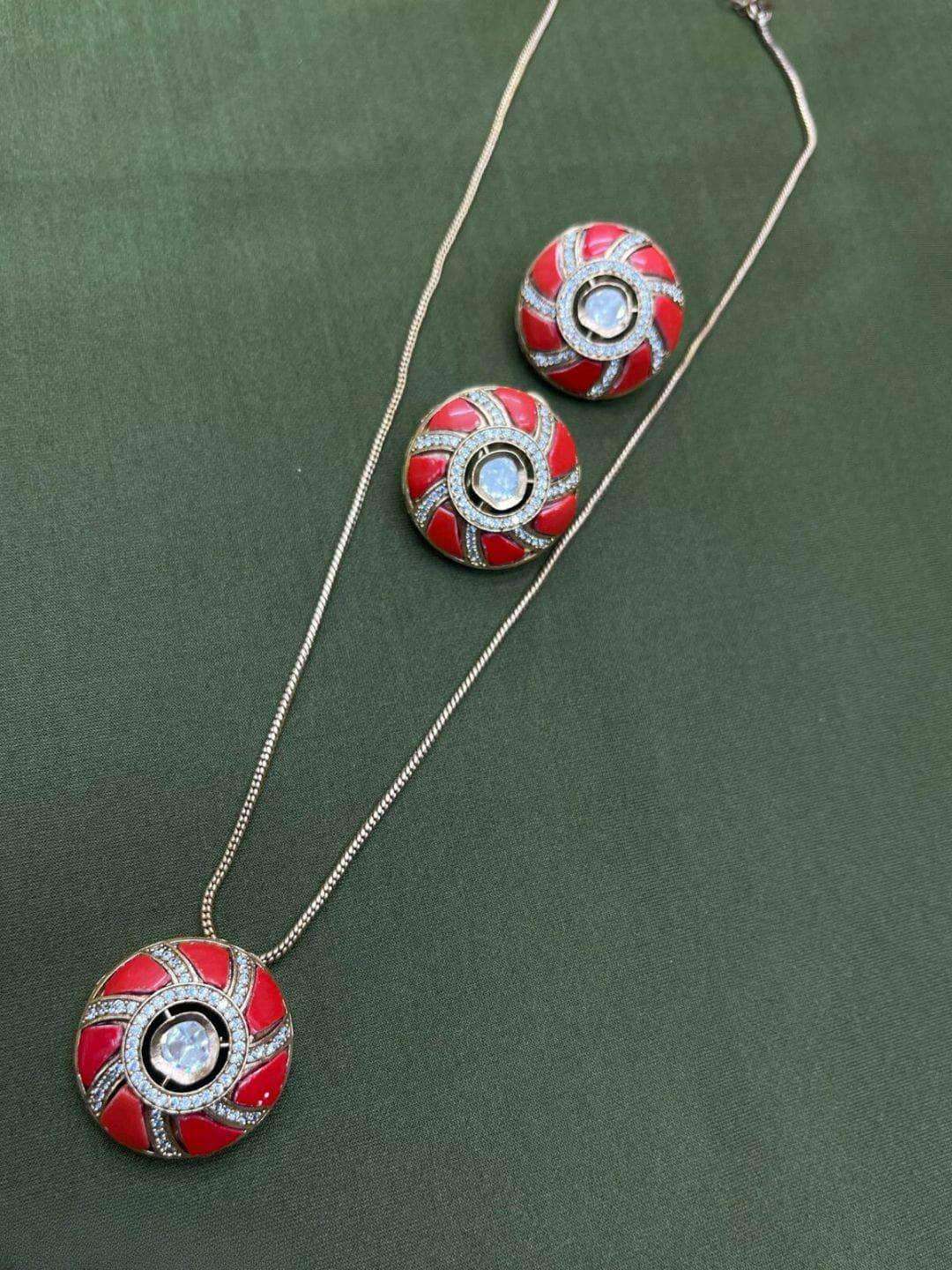 Ishhaara Moissanite Polki Pendant With Uncut Stones Pendant Set