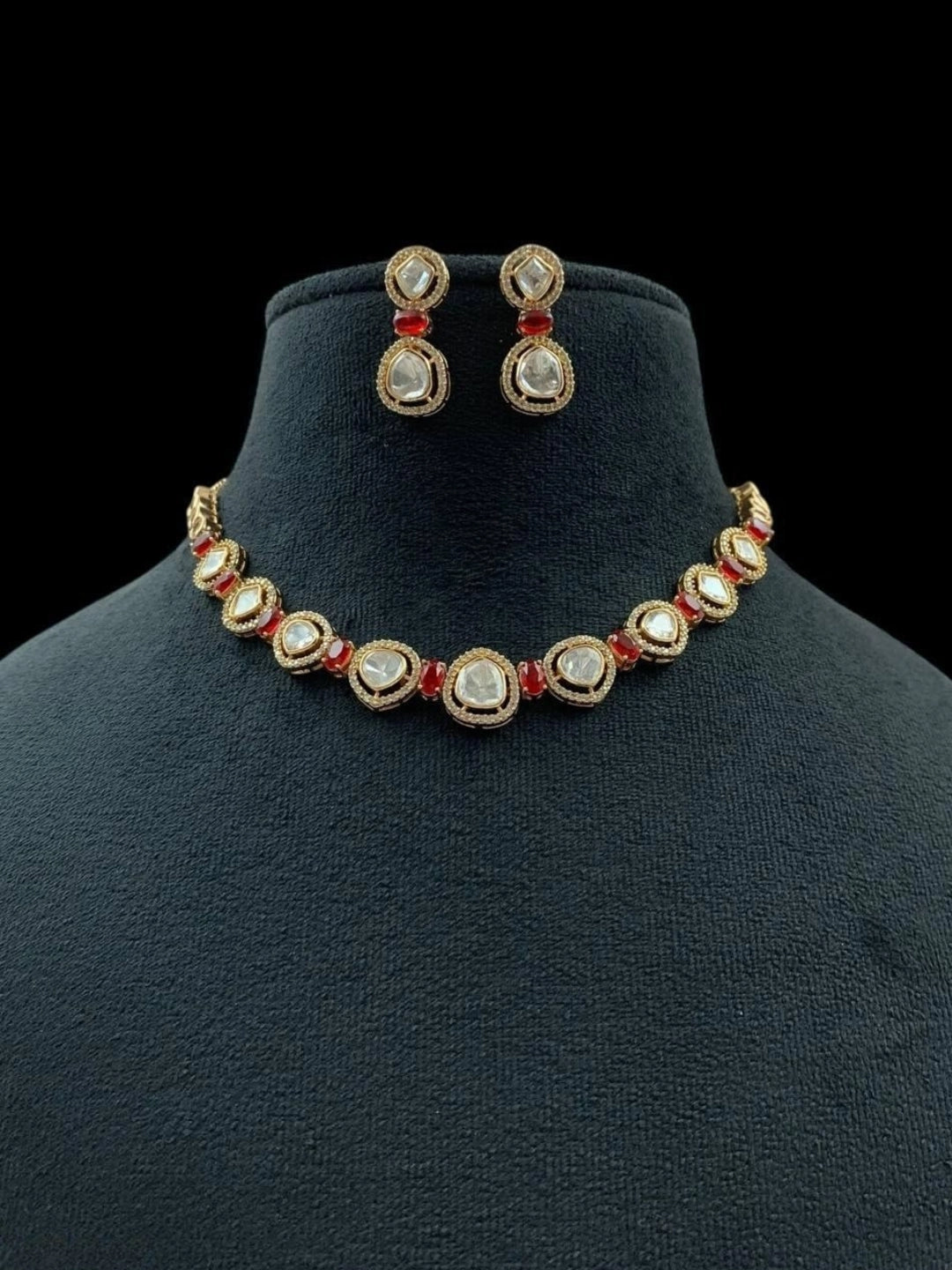 Ishhaara Red Single Line Polki Kundan Choker Set