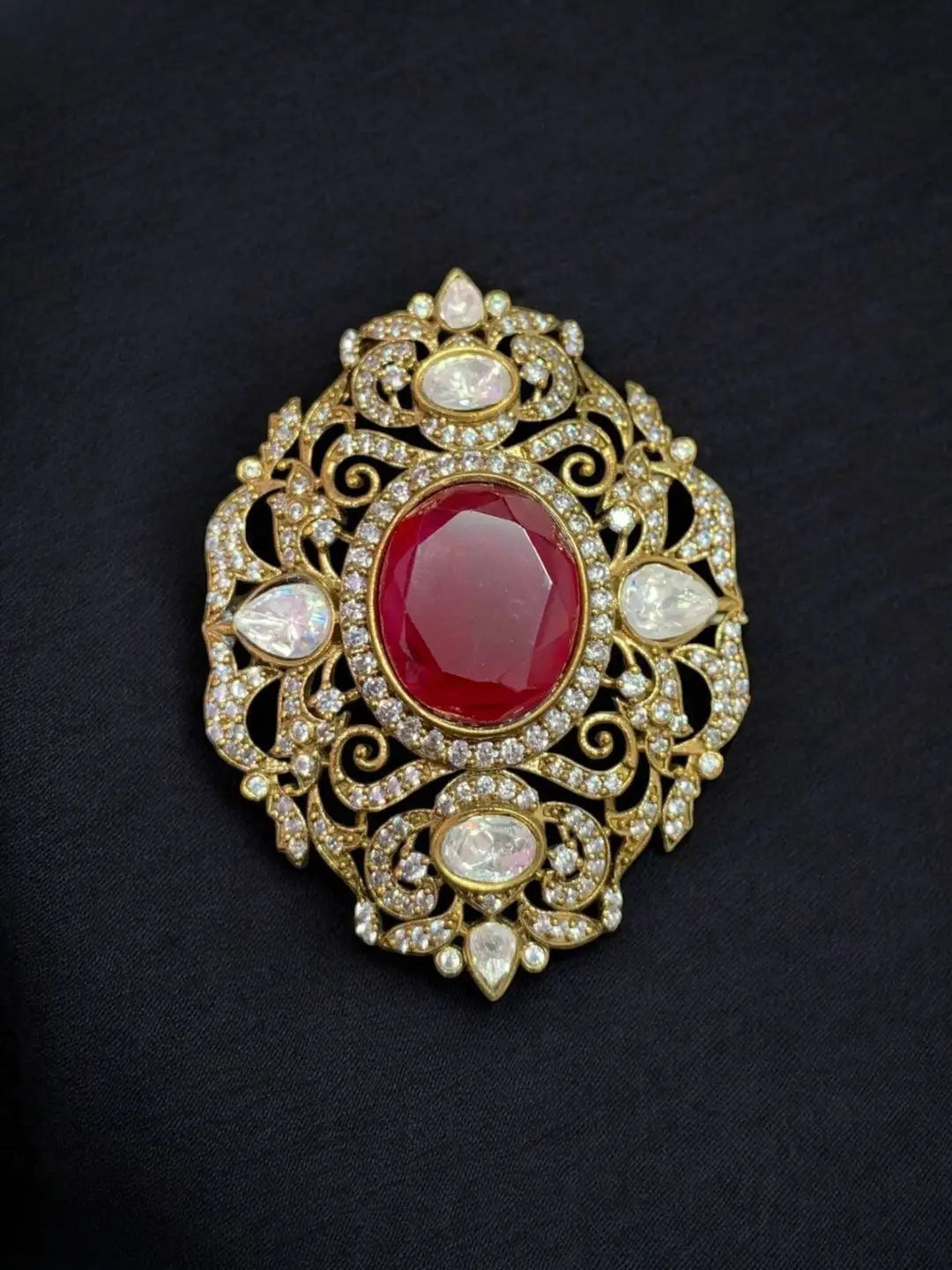 Ishhaara Green Statement Groom Brooch