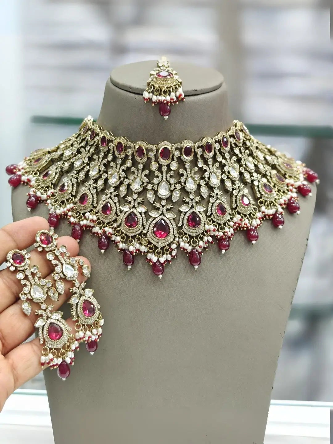 Ishhaara Red Victorian Polish With Ad Stones Bridal Choker