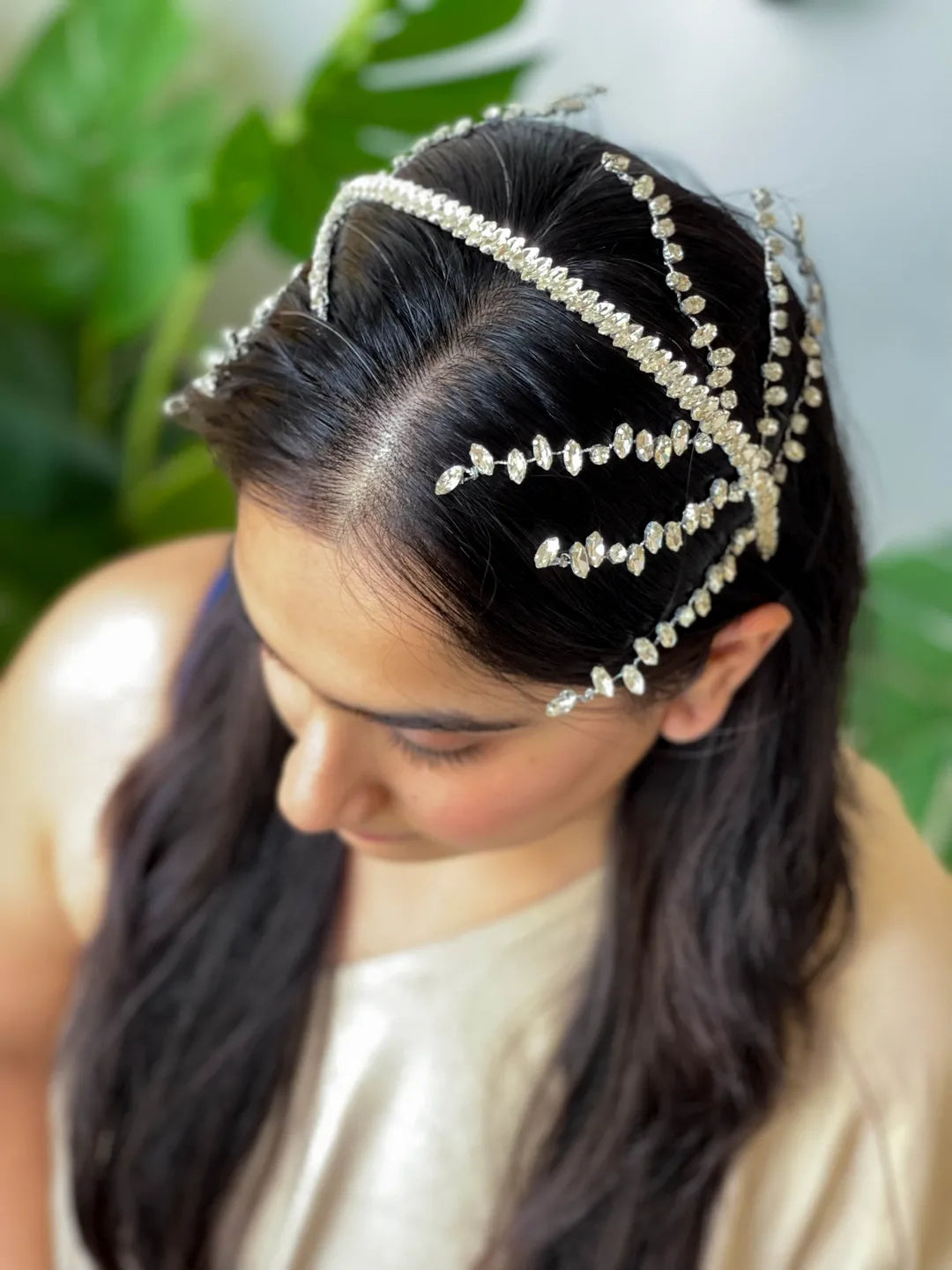 Ishhaara Rhinestone Drop Chain Hairband