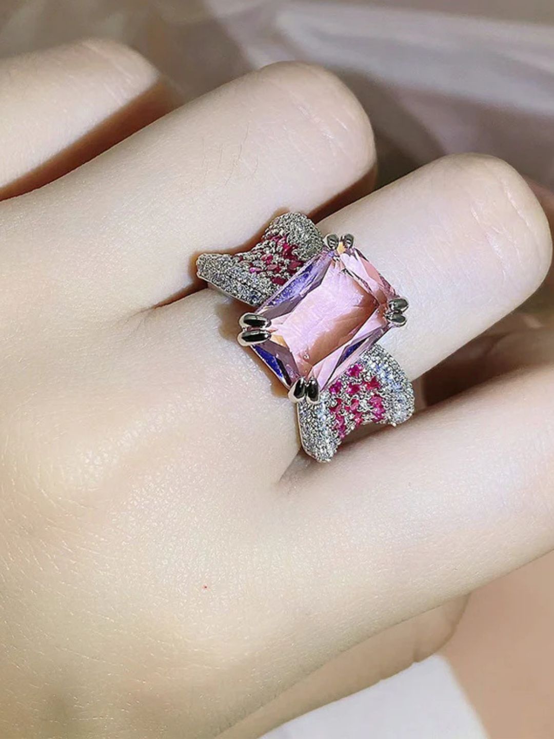 Ishhaara Rosalind Statement Ring