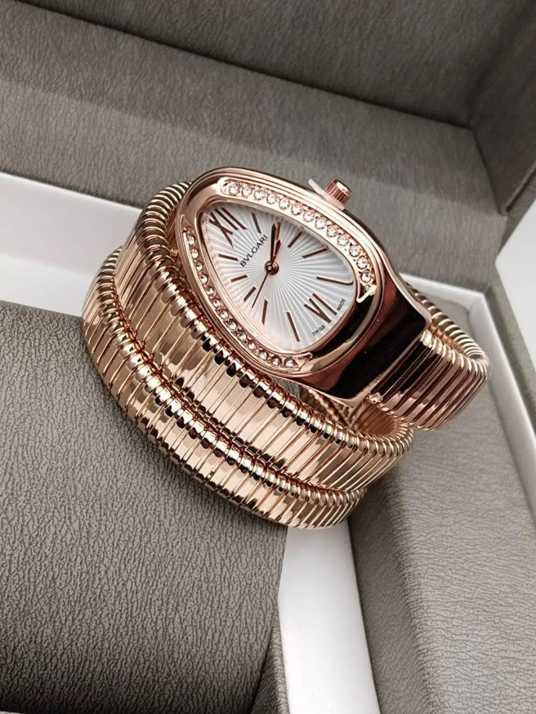 Ishhaara Rose Gold Serpenti Tubogas Watch