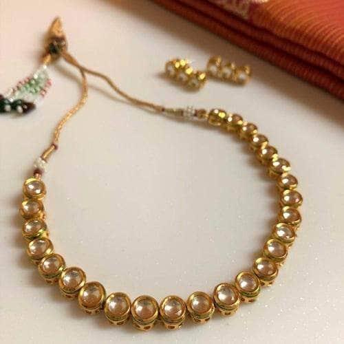 Ishhaara Round Kundan Single Line Necklace