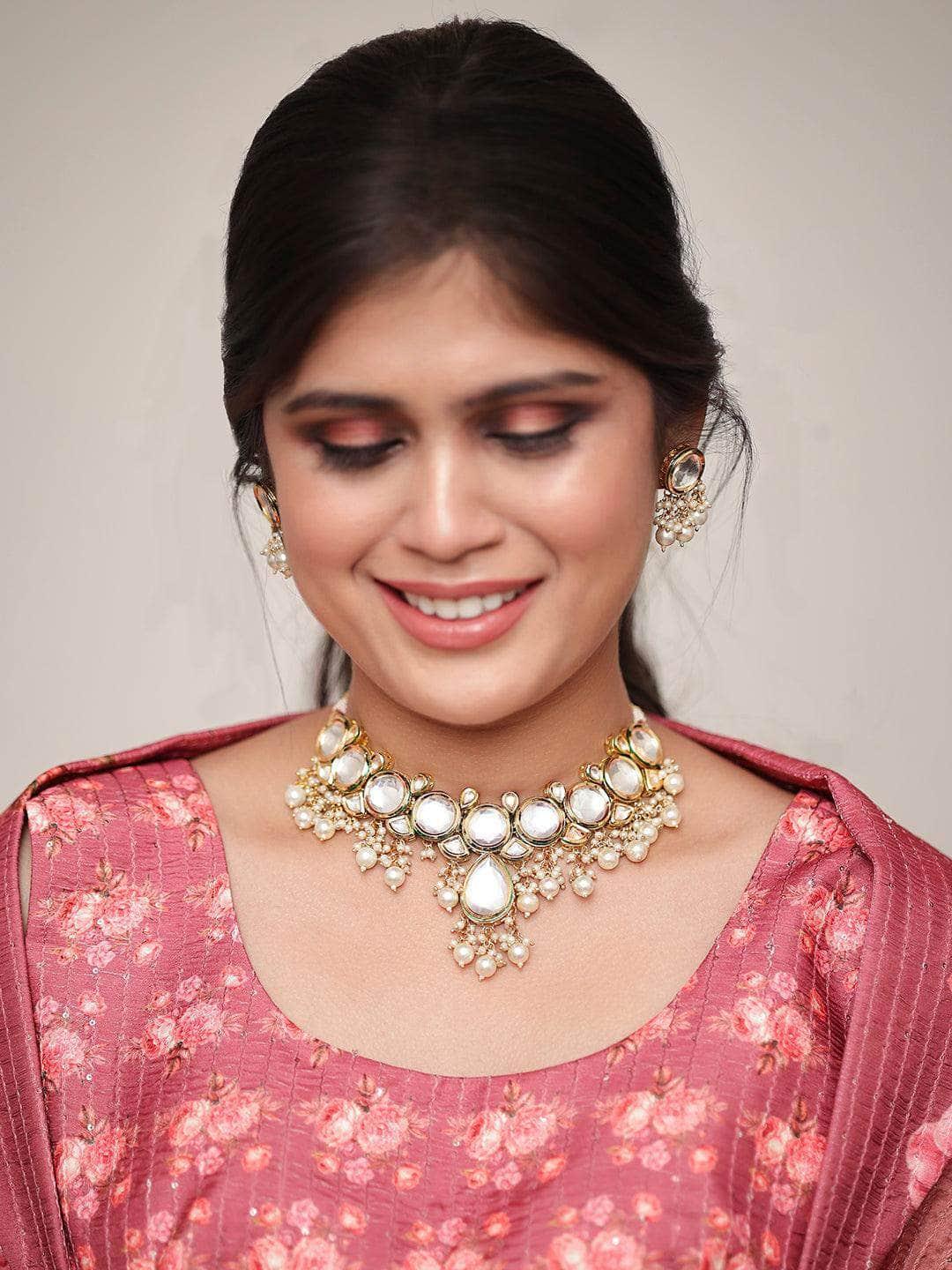 Ishhaara Round Kundan Single Pendant Drop Necklace