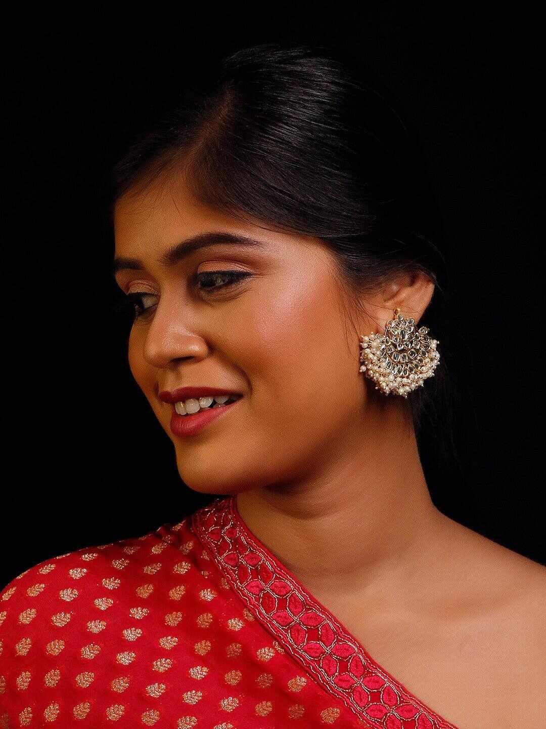Ishhaara Saiee M Manjrekar in Chandbali Motif Earrings
