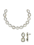 Ishhaara Samiksha Pednekar In Round Shape Kundan Choker Necklace