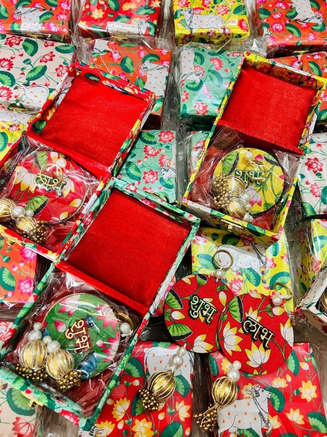 Ishhaara Shubh Labh Hamper Box