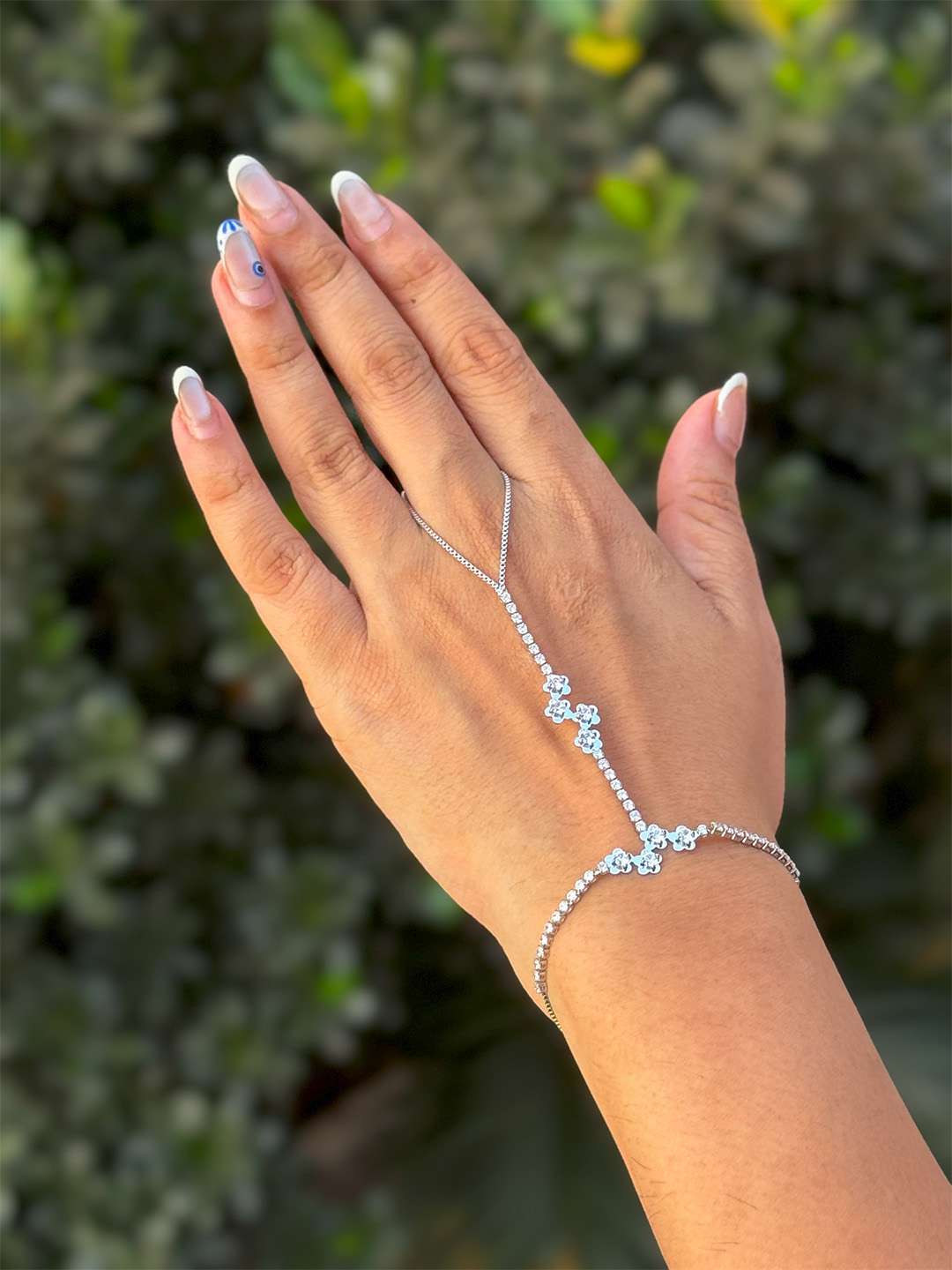 Buy Silver Hand Chain Online Ishhaara - Main Image