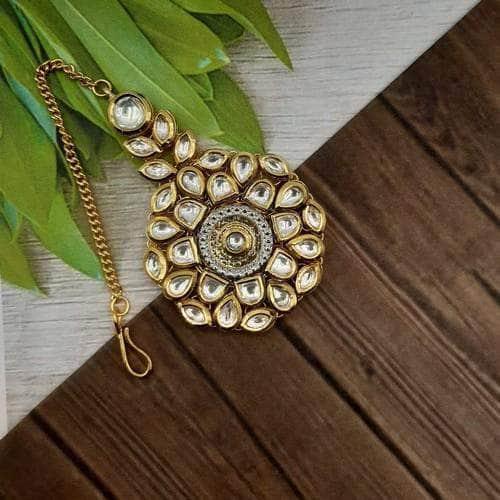 Ishhaara Silver Round Meena AD Kundan Teeka