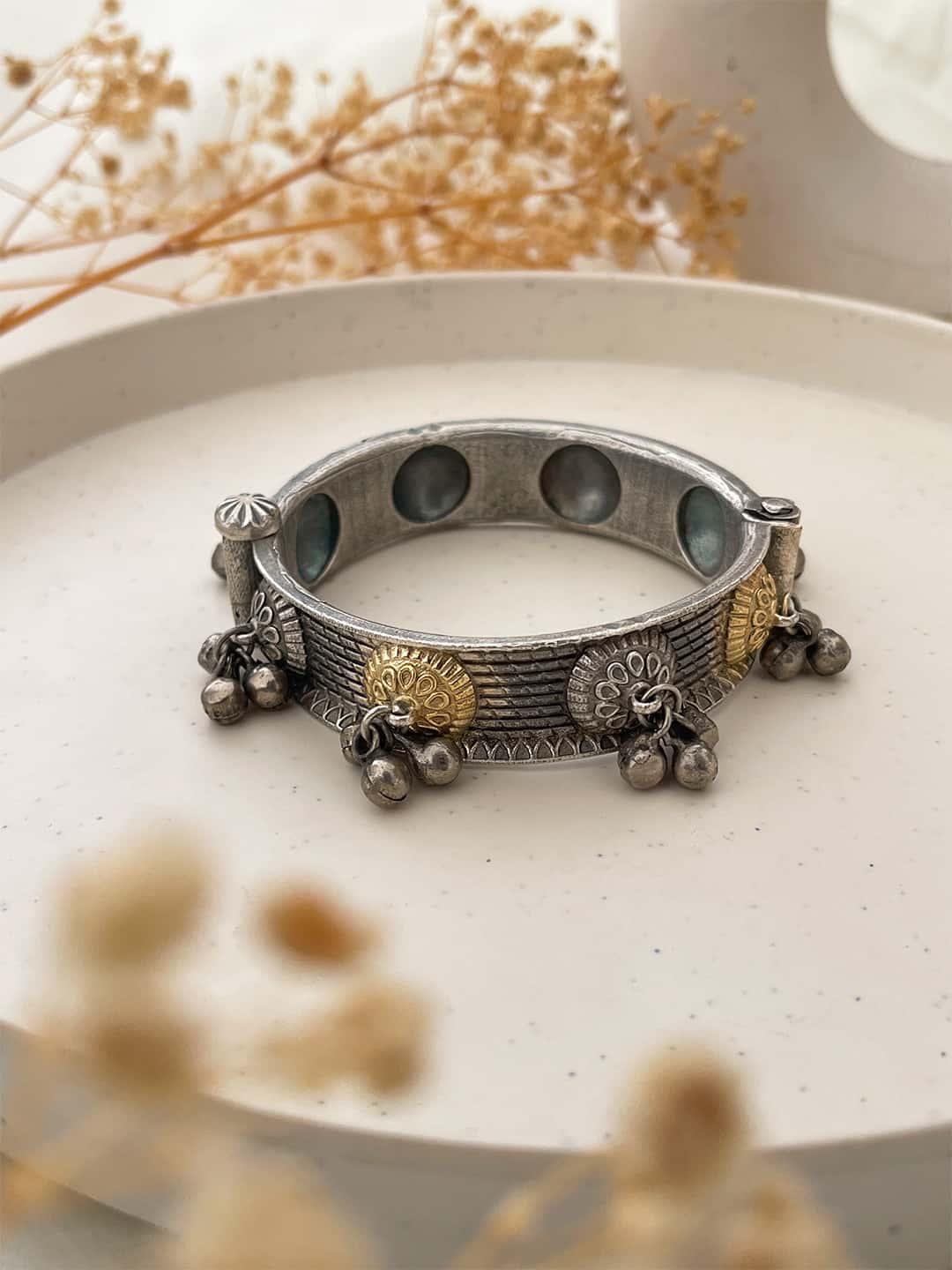 Ishhaara Silver Tone Ghungroo Brass Bangle