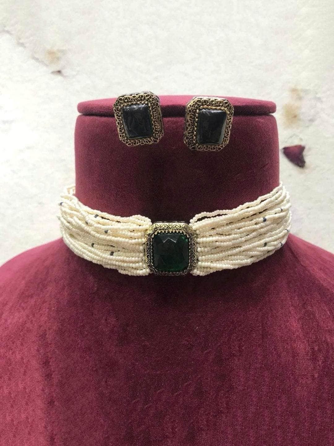 Ishhaara Square Pendant Pearl Choker