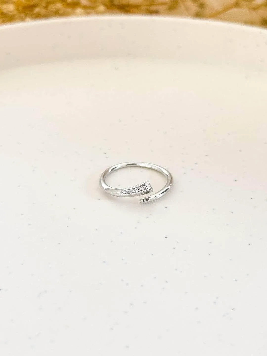 Ishhaara Stainless Steel Minimalist Spiral Nail Ring