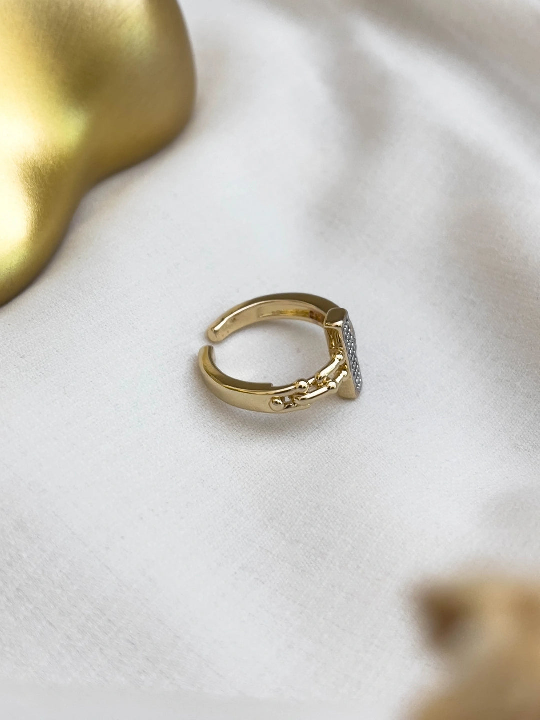 Ishhaara T Shape Cubic Zirconia Ring