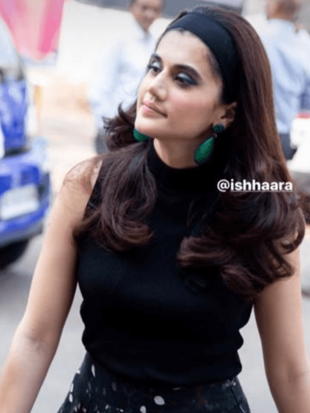 Ishhaara Taapsee Pannu In Aquamarine Earrings