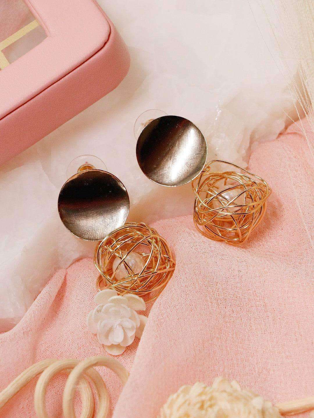 Ishhaara Taapsee Pannu Nest Pearl Earrings