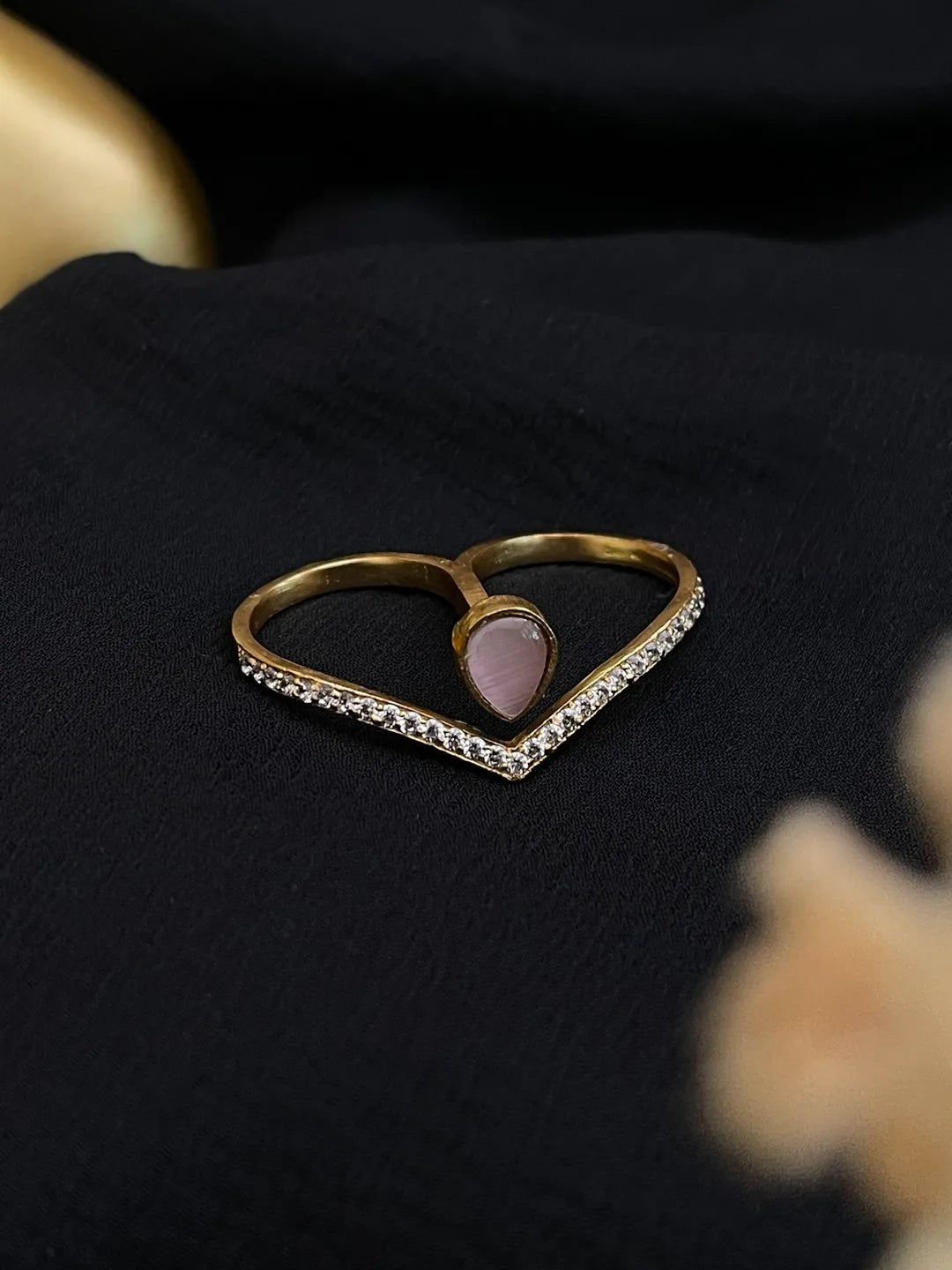 Ishhaara Tear Drop Rose Quartz Ring