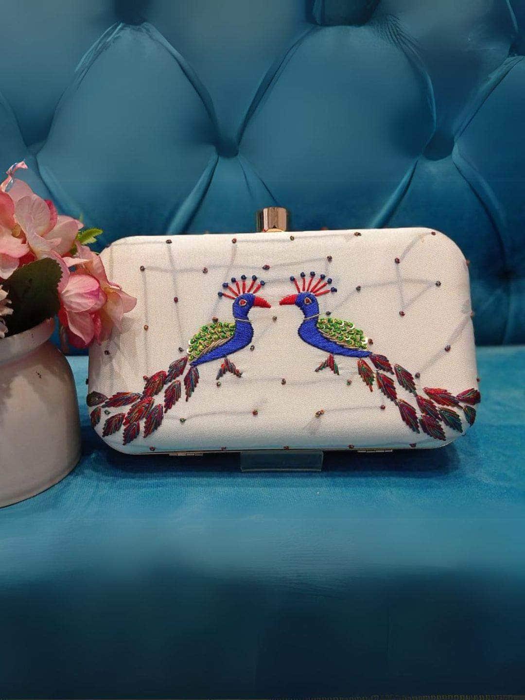 Ishhaara Textured Envelope Clutch