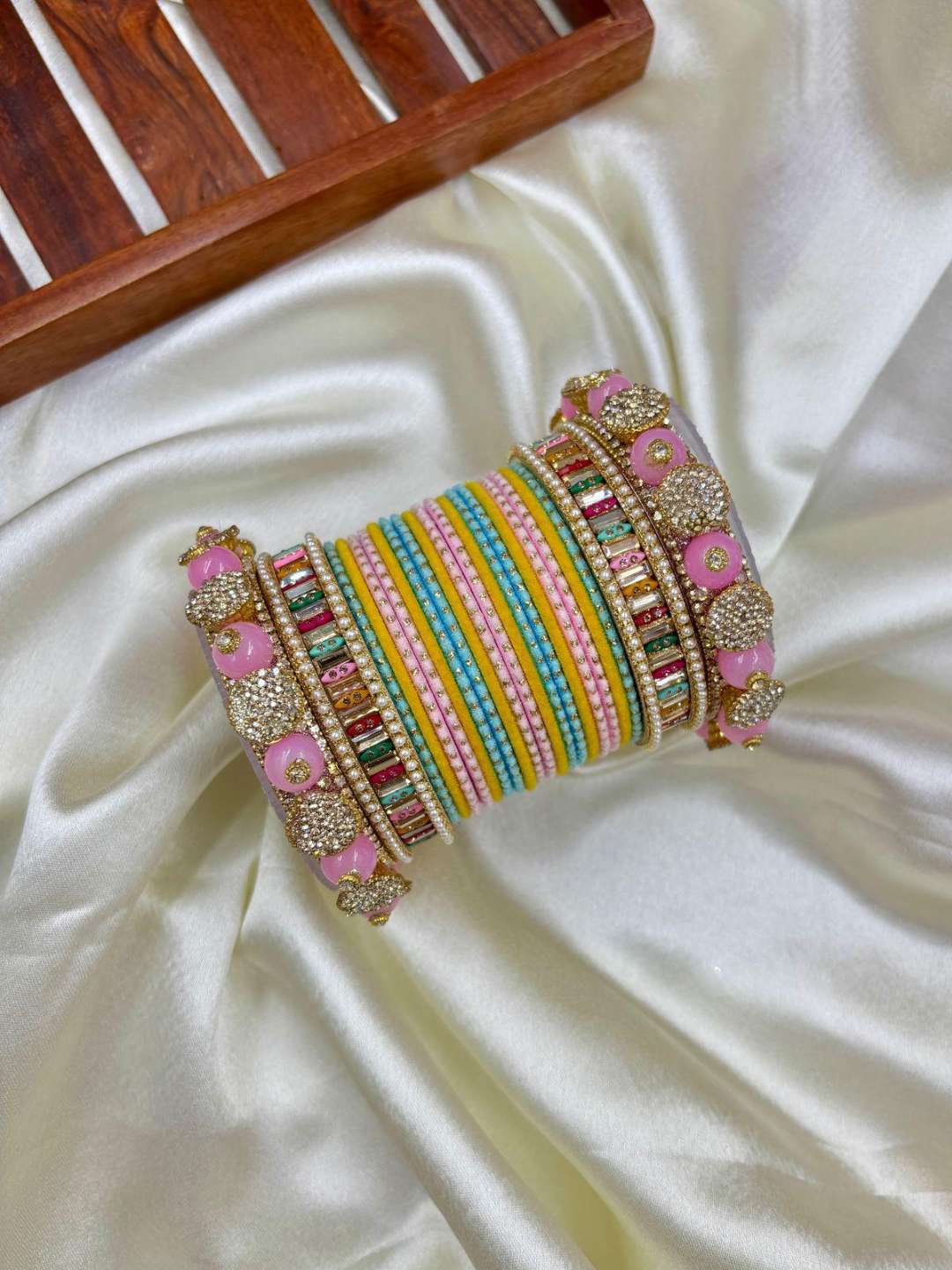 Ishhaara Traditional Patel Colored Bridal Chooda