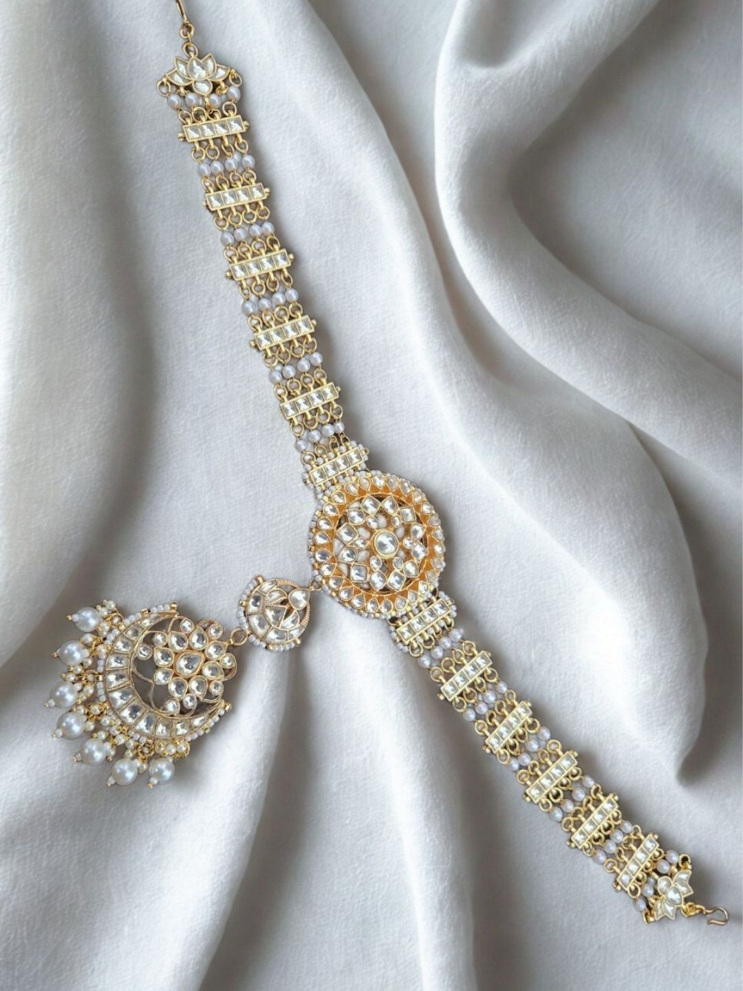 Ishhaara Traditional White Kemp Mang Tikka