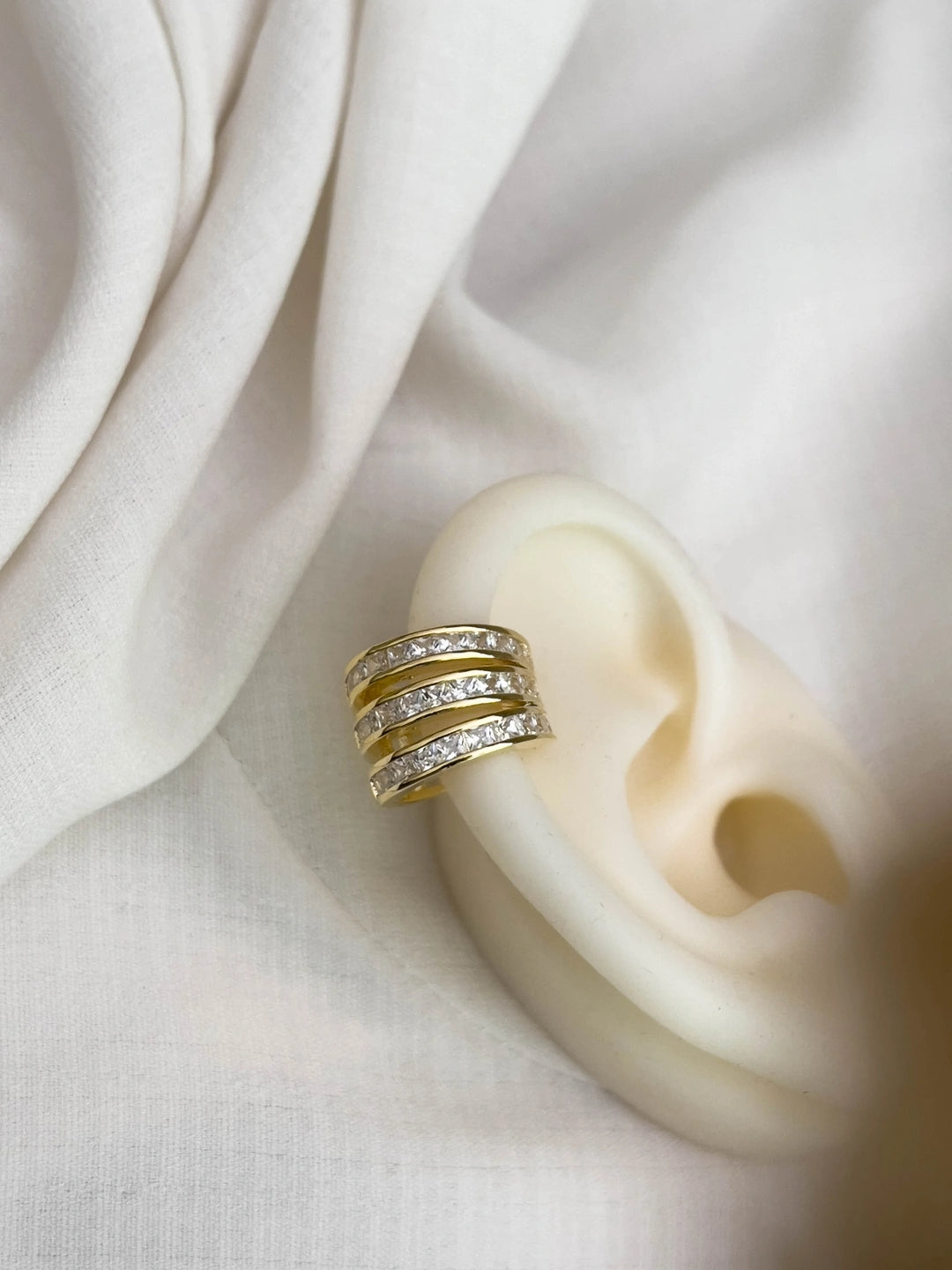 Ishhaara Trendy Zircon Multi Layer Earcuff