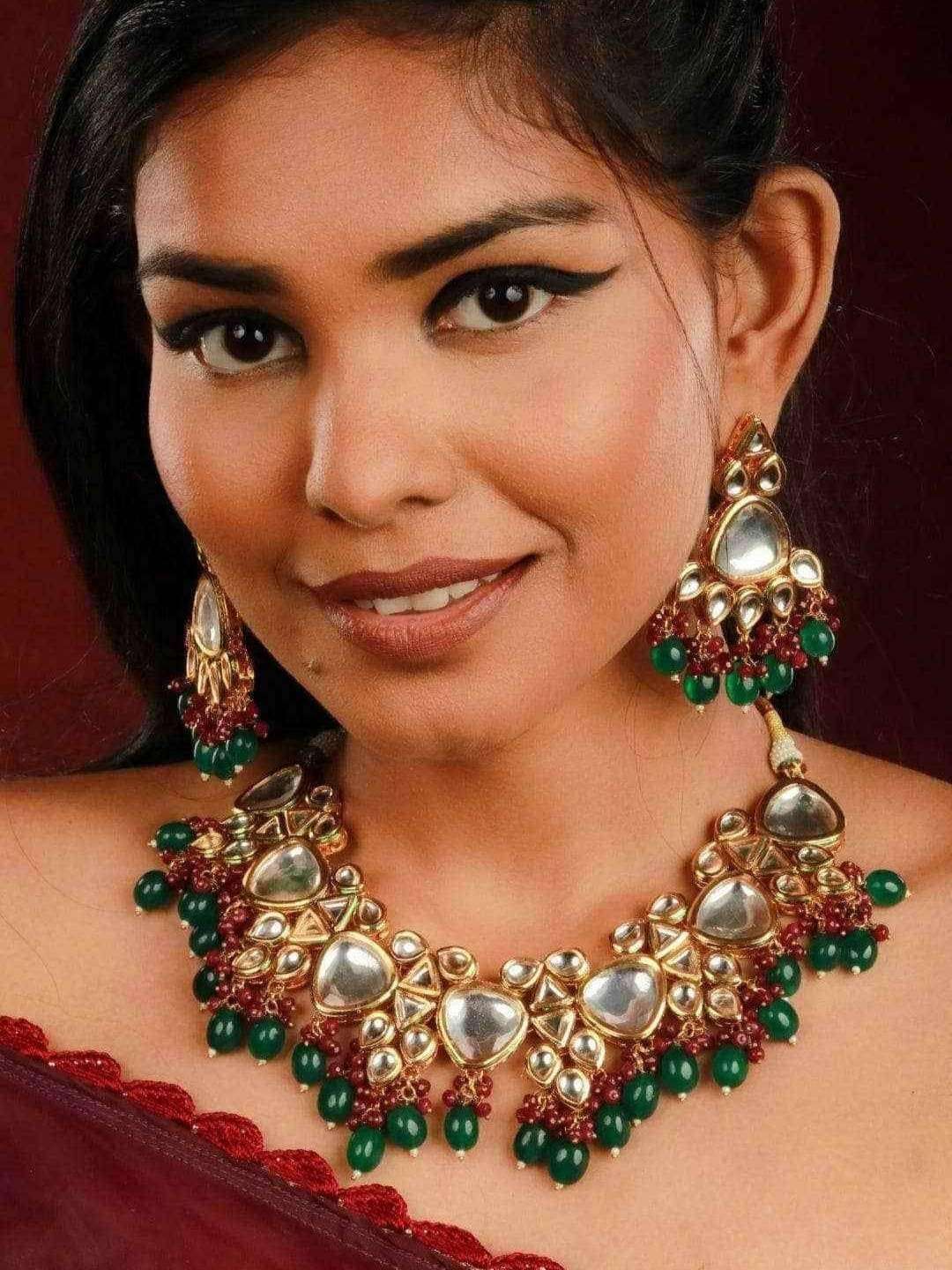 Ishhaara Triangular Kundan Pastel Set