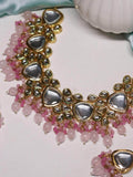 Ishhaara Triangular Kundan Pastel Set