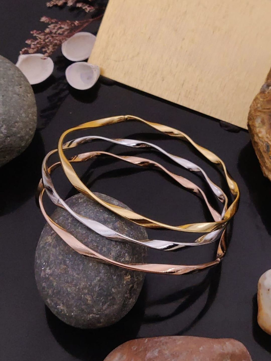 Ishhaara Trio Bracelet