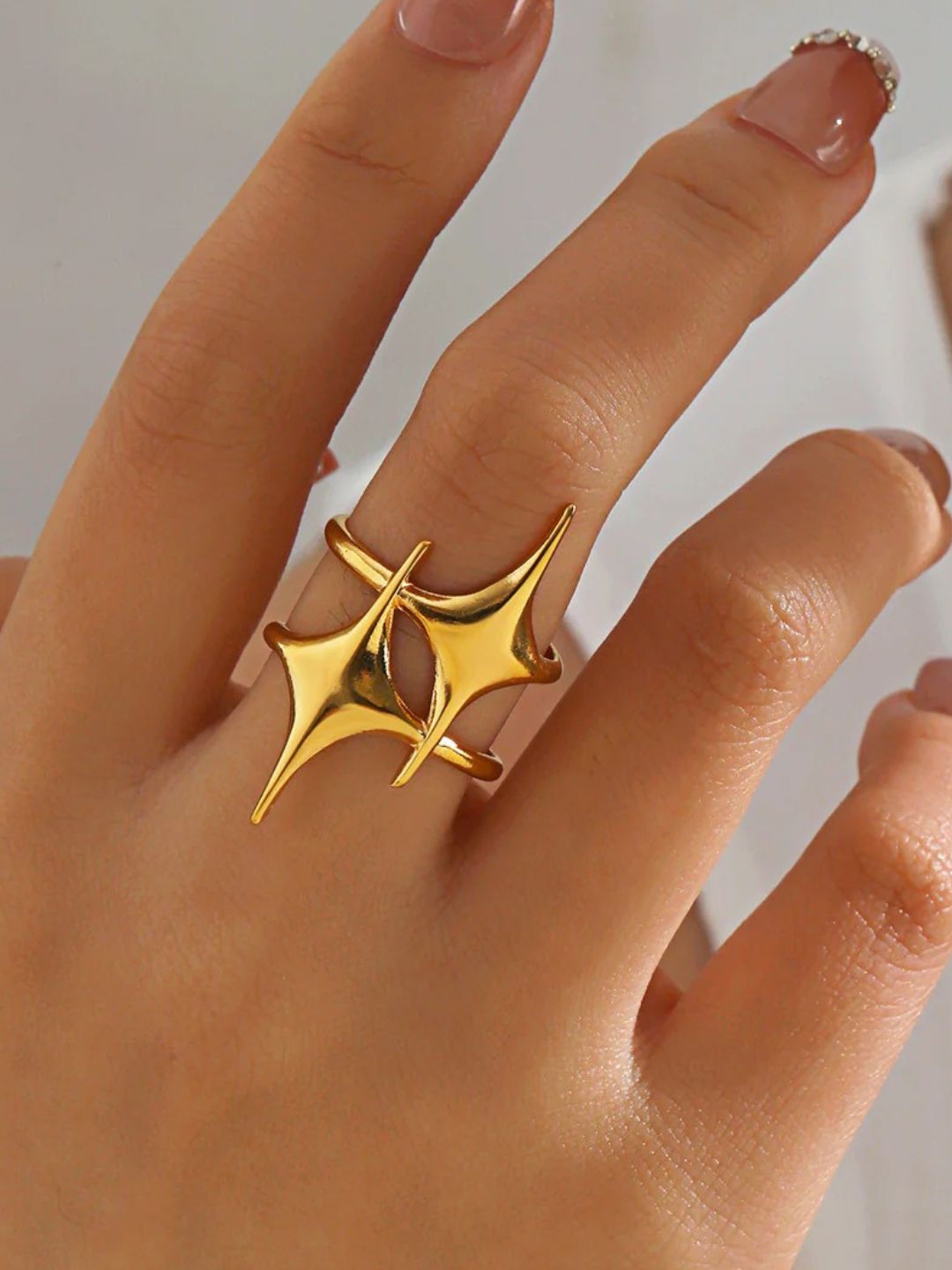 Ishhaara Triple Star Ring