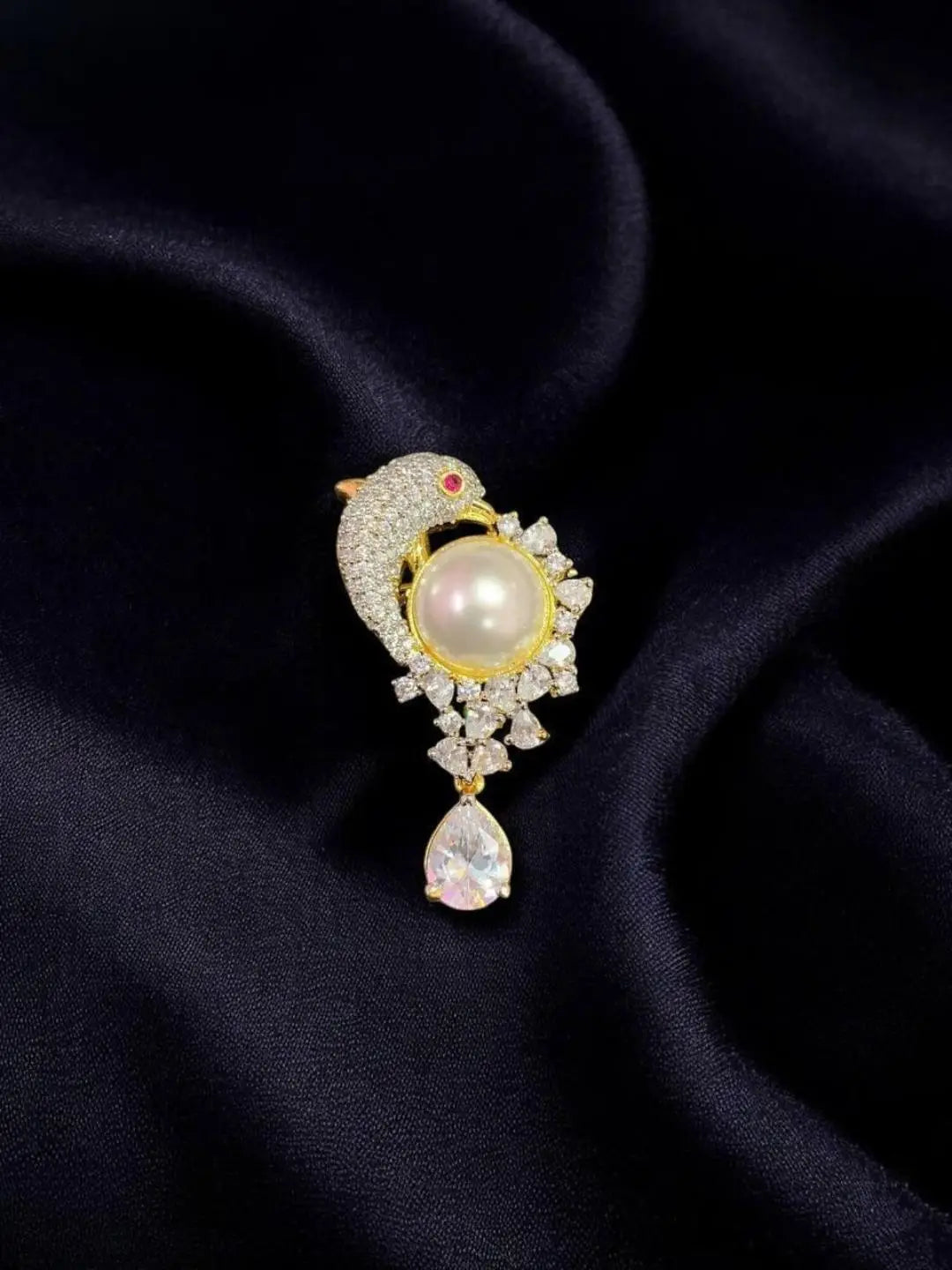 Ishhaara Unique Designer Groom Brooch