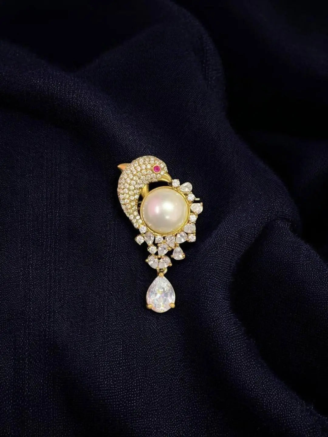 Ishhaara Unique Designer Groom Brooch