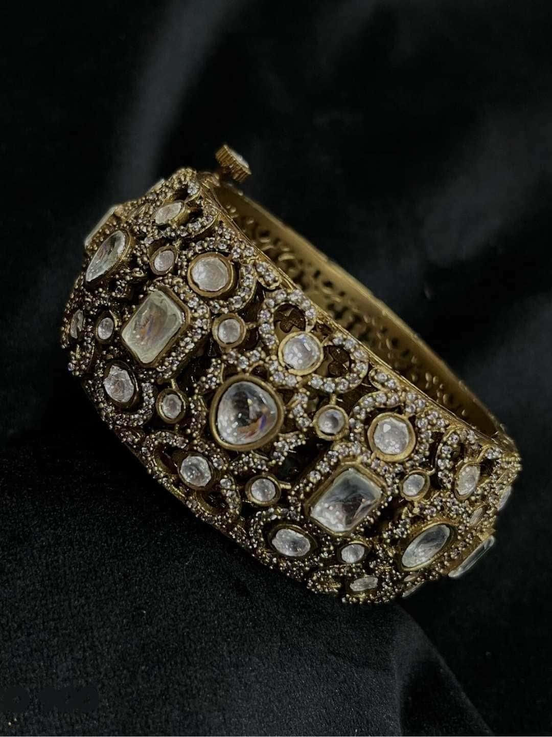 Ishhaara Victorian Kada