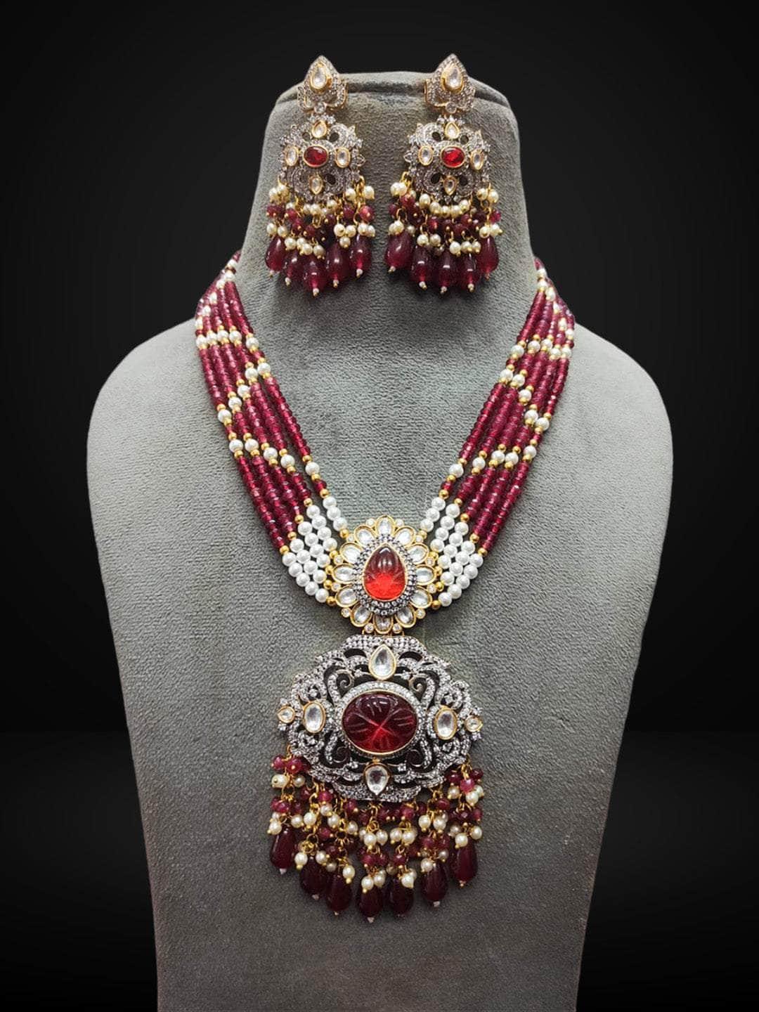 Victorian Rani Haar Set