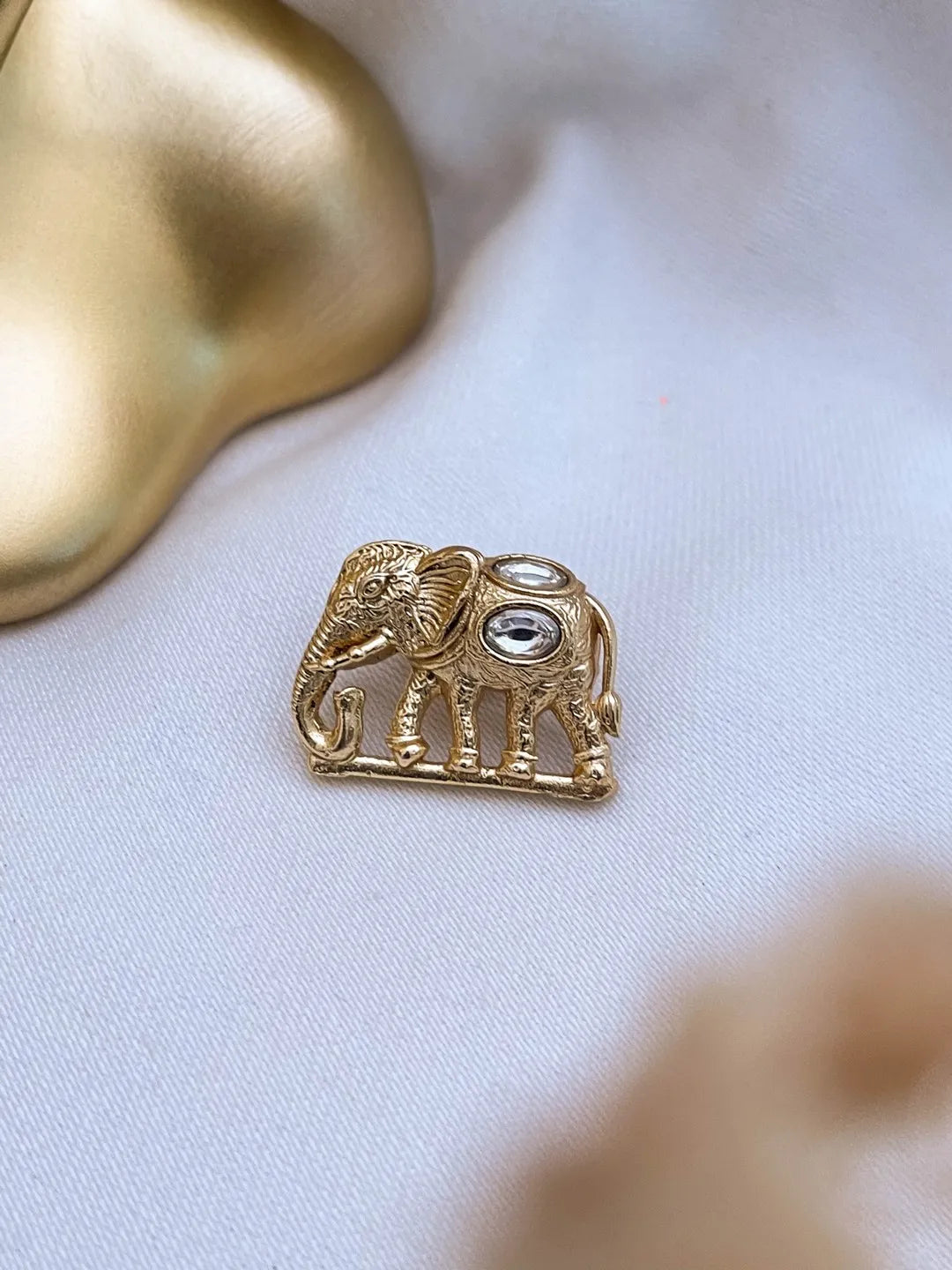 Ishhaara Vintage Coro Elephant Pin Brooch