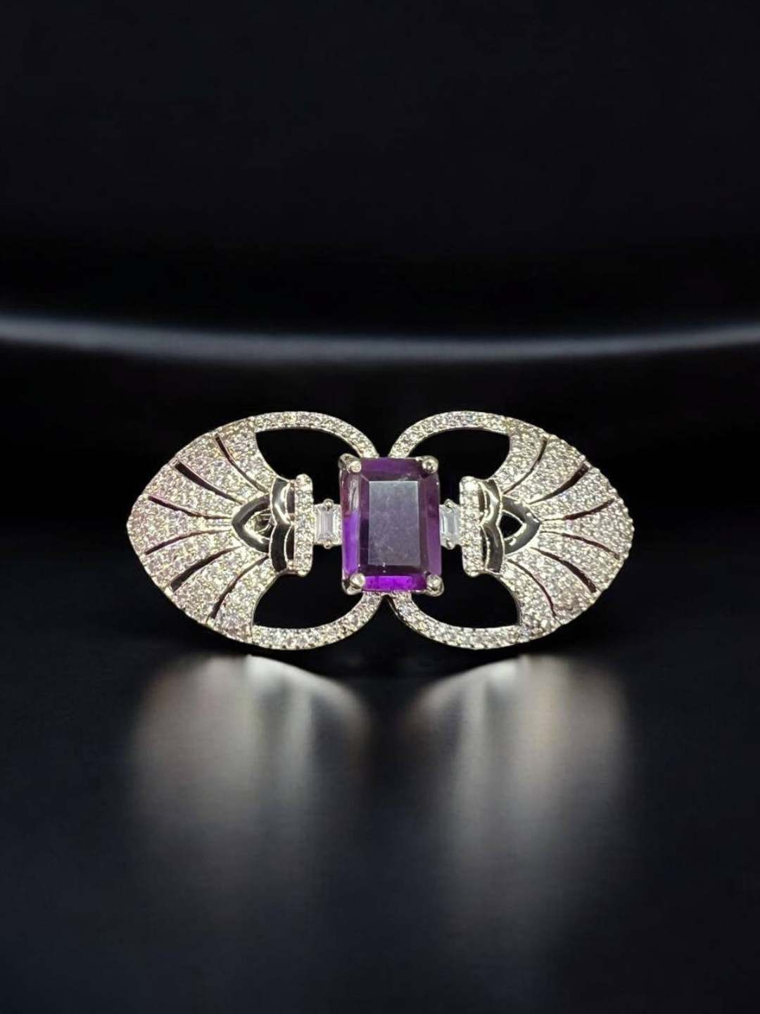 Ishhaara Violet Vintage Groom Brooch