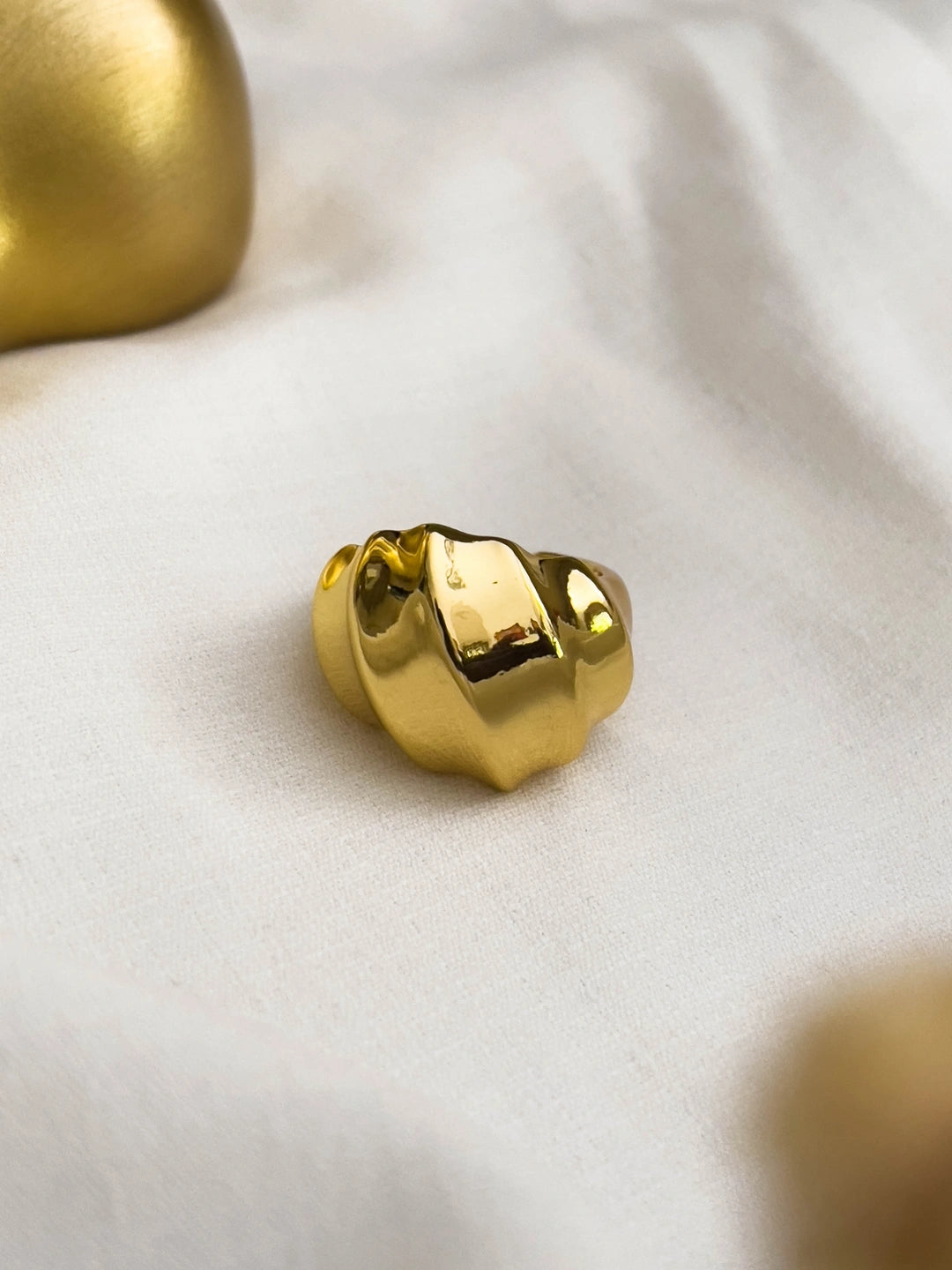 Ishhaara Wave Round Rings