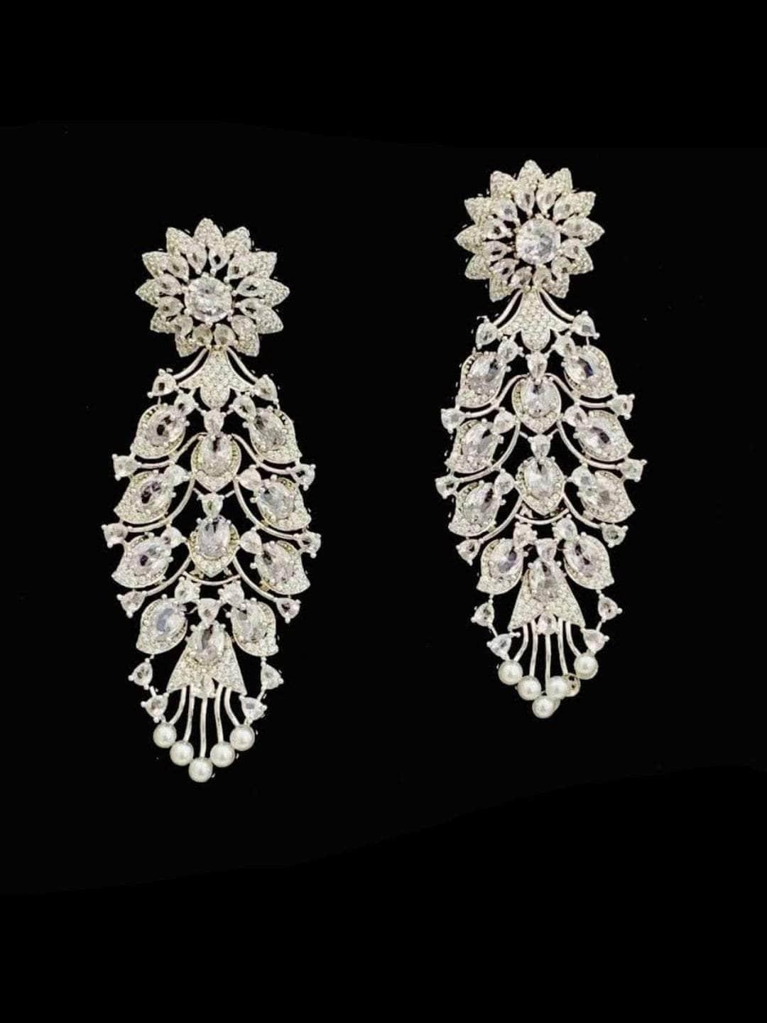 Ishhaara Esctasy Drip Earring
