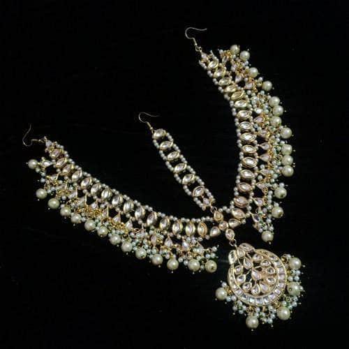 Ishhaara White Kundan Mathapatti Necklace