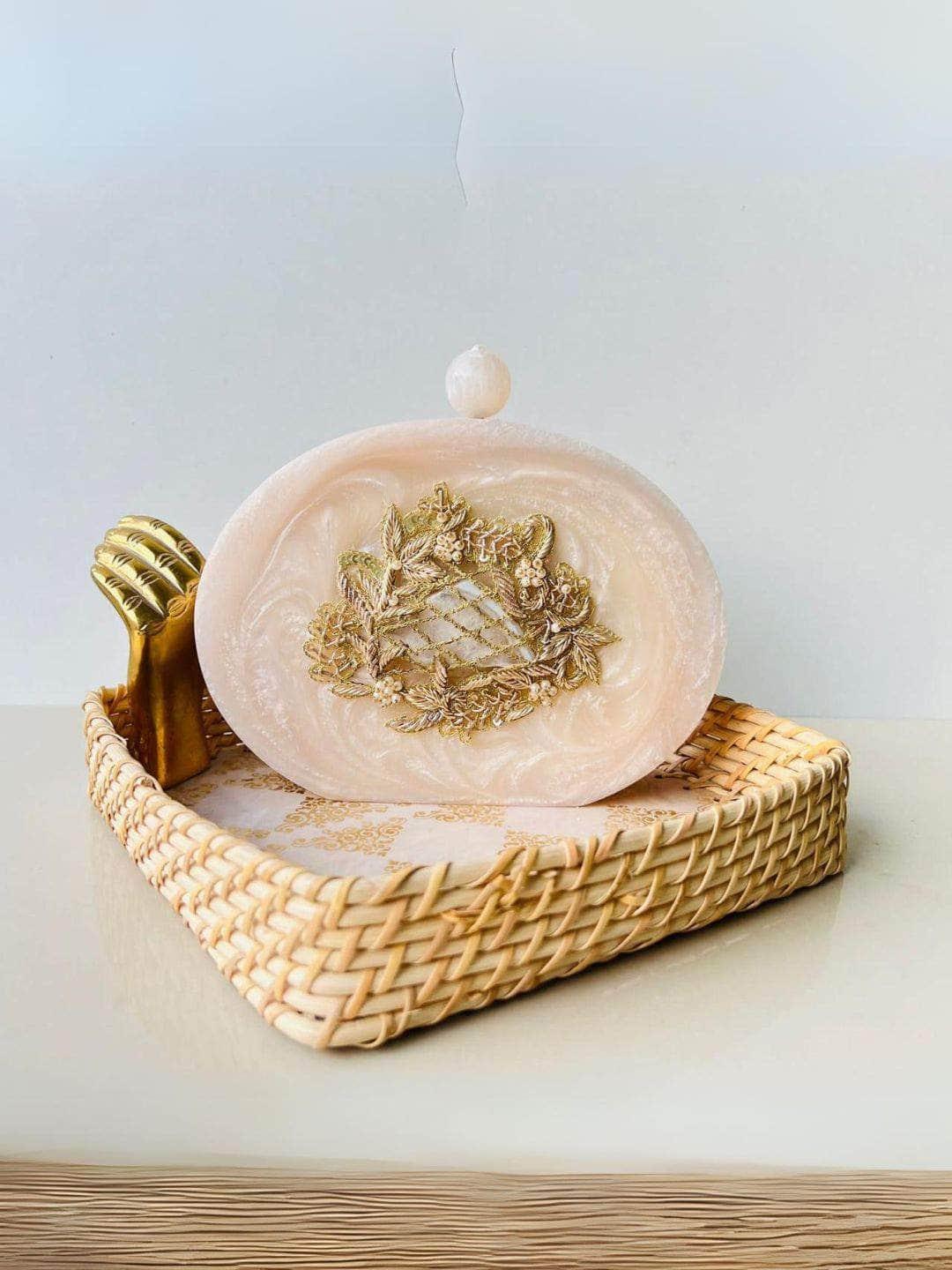 Ishhaara White Metal Clutch